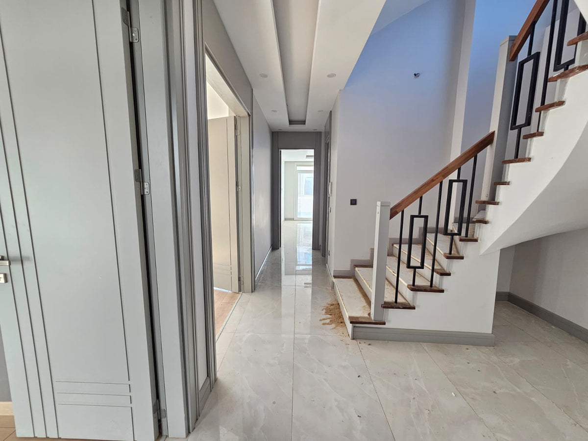 PANORAMIC SEA VIEW TRIPLEX VILLA