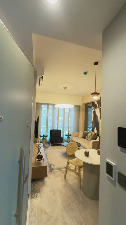 Luxury Living Just Moments from the Old Town